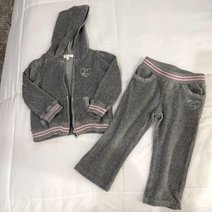 Gucci Baby Girl track suit 💕